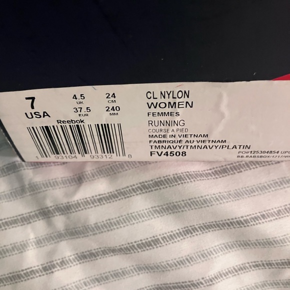 Reebok classic - Picture 3 of 3